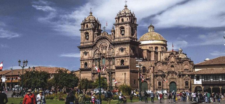 cusco-city-tour-plaza-de-armas-02